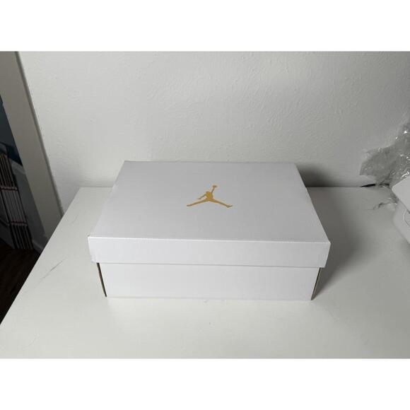 Nike Air Jordan 1 Mid Sea Coral Atmosphere Pink White Men Size 7.5 (BQ6472-186) - Picture 3 of 9